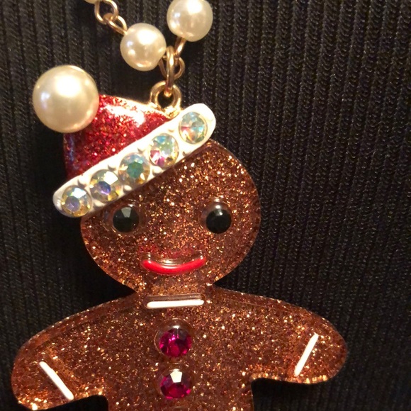 Adorable Betsey Johnson Sparkly Faux Pearl & Rhinestone Gingerbread Necklace - Picture 7 of 17